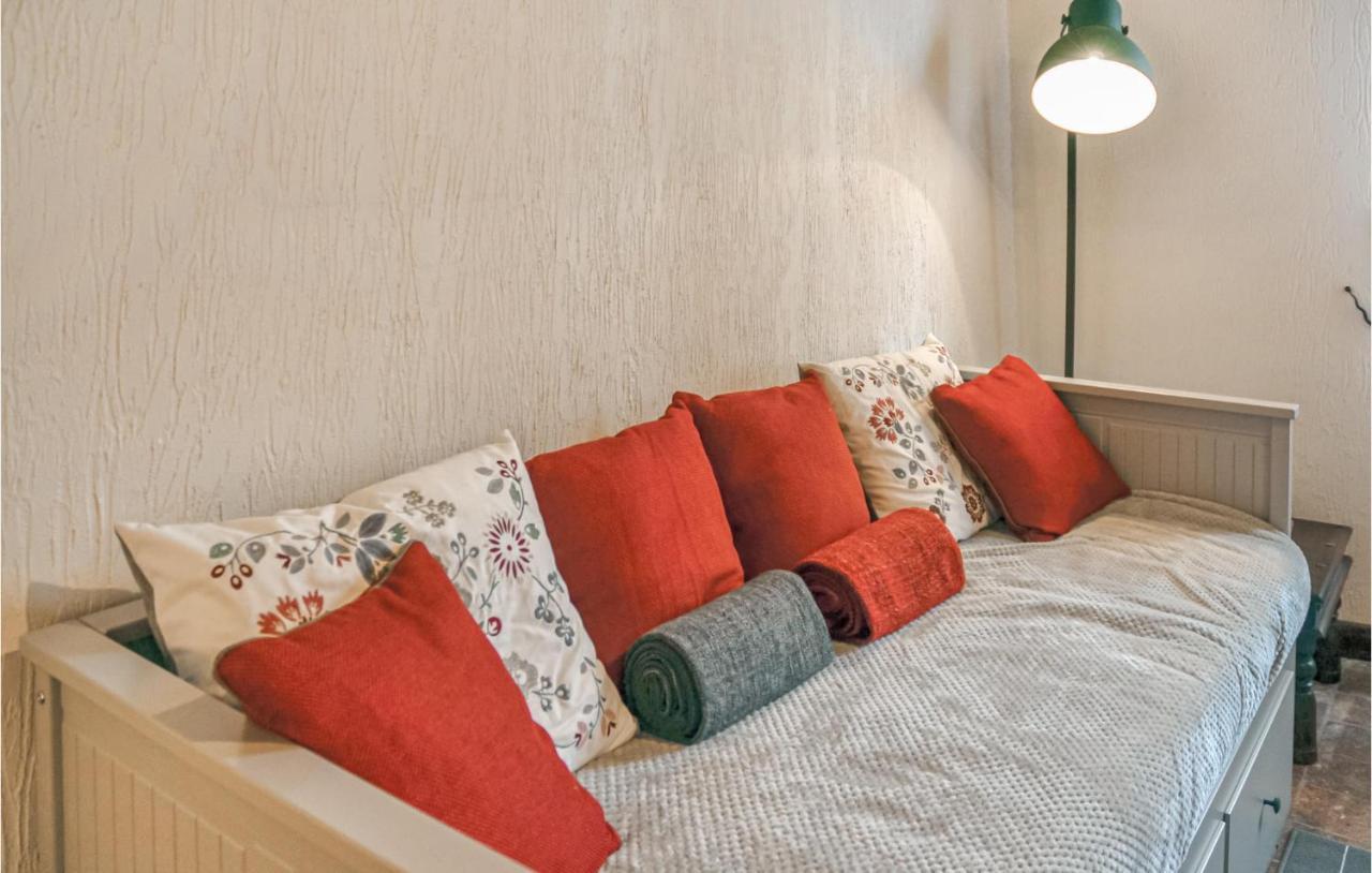 Amazing Home In Fontevraud Labbaye With Wifi ภายนอก รูปภาพ